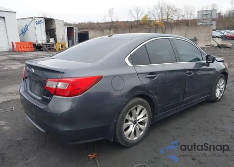 2015 Subaru Legacy 2.5I Premium из США, поврежденный, VIN 4S3BNBD60F3071243